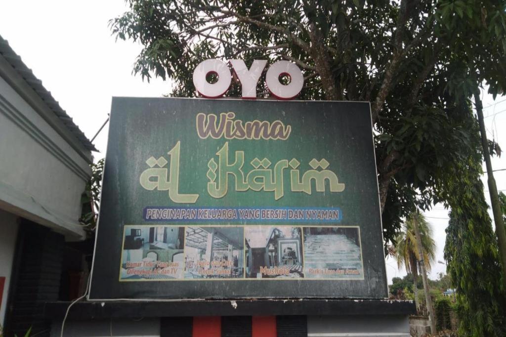 Отель Oyo 90980 Al Karim Syariah Tanjungbalai Экстерьер фото